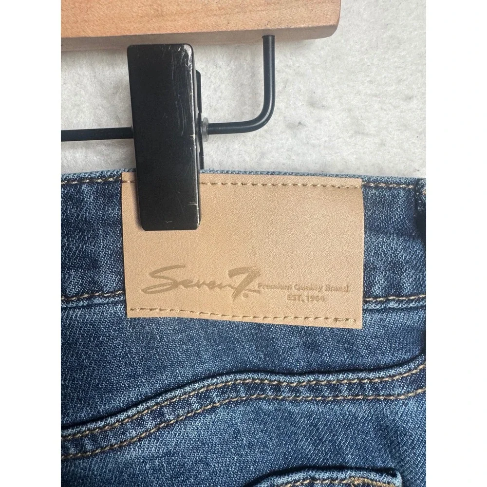 Seven7 Premium Brand Medium Wash Straight Leg Stretch Jeans Womens Size 10